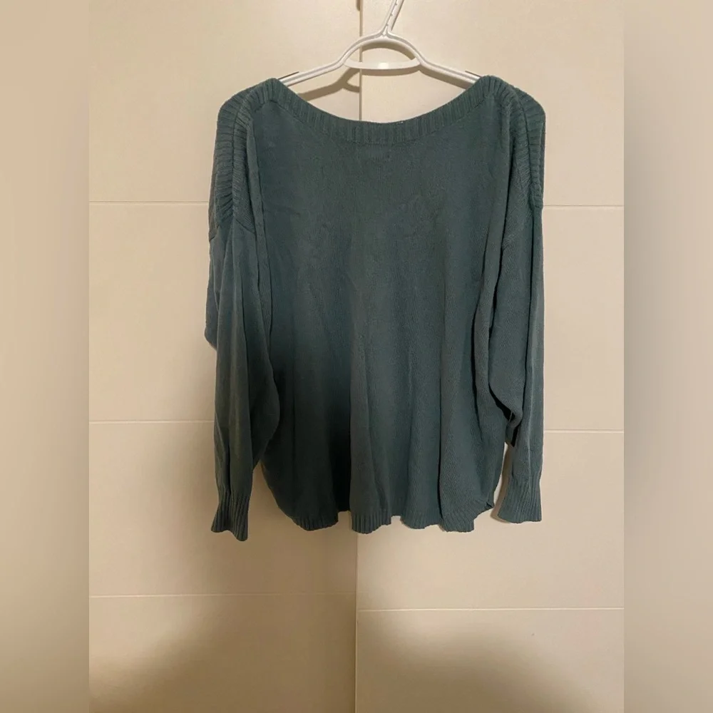 Old Navy Sweater